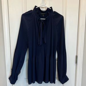 Banana Republic size Large Elegant Top